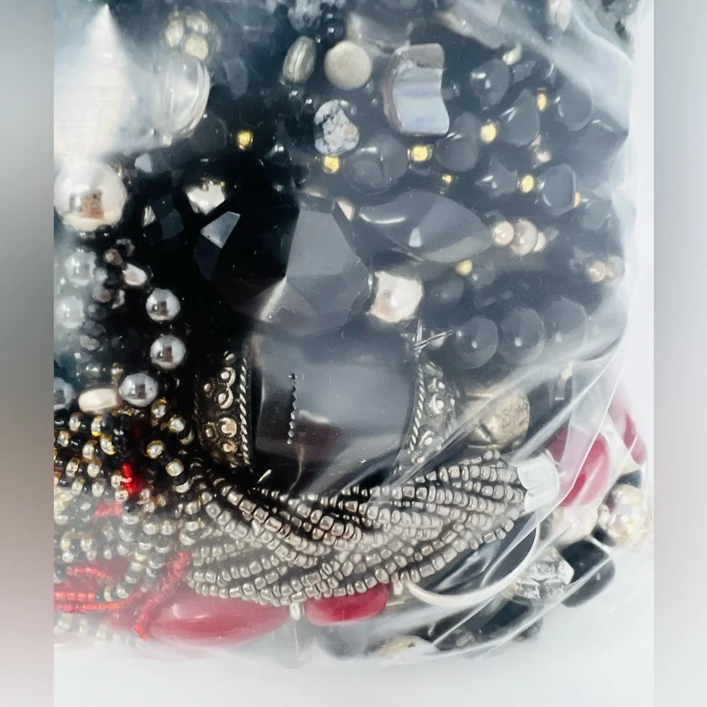 Vintage & Modern Black Colored Beaded Necklace, Mystery Jewelry Lot 6LBS - Picture 5 of 14